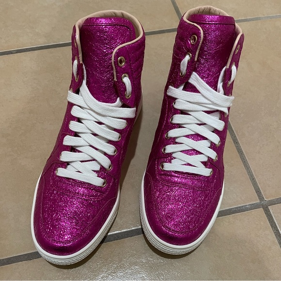 Gucci Metallic Cracked Calfskin Galassia Fuchsia - Picture 3 of 11